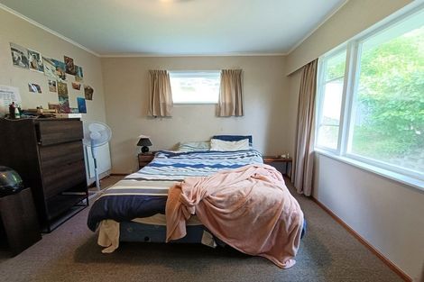 Photo of property in 15 Collier Avenue, Karori, Wellington, 6012