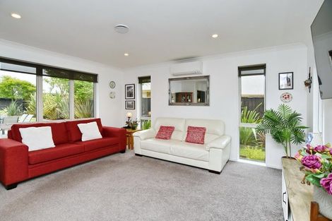 Photo of property in 34 Oxford Road, Rangiora, 7400