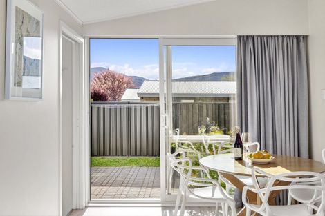 Photo of property in 104 Molyneux Avenue, Cromwell, 9310