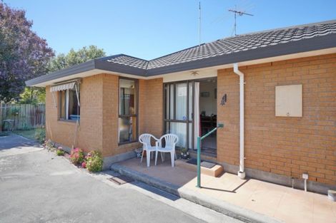 Photo of property in 58 Sawyers Arms Road, Northcote, Christchurch, 8052