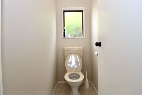 Photo of property in 1/5 Rosca Lane, Sunnyhills, Auckland, 2010