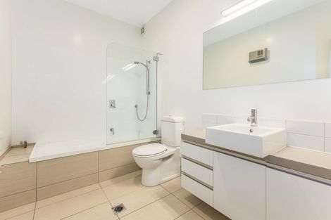 Photo of property in 77 Saddleback Grove, Karori, Wellington, 6012