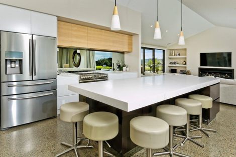 Photo of property in 5 Hurihuri Road, Okura Bush, Silverdale, 0794