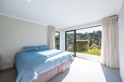 Photo of property in 10 Old Farm Road, Stoke, Nelson, 7011