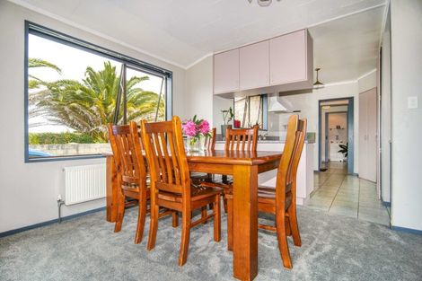 Photo of property in 167 Peel Street, Westport, 7825