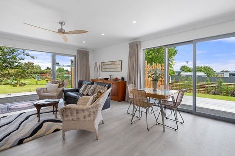 Photo of property in 131 Lincoln Road, Carterton, 5713