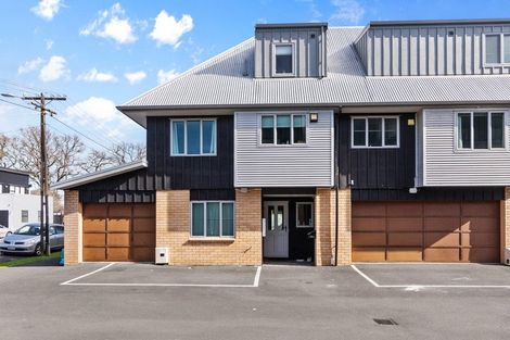 Photo of property in 41d Cook Street, Hamilton East, Hamilton, 3216