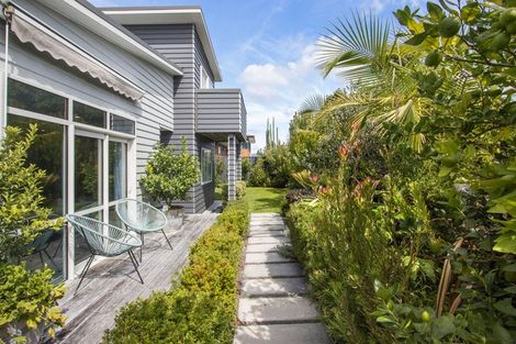 Photo of property in 35 Waione Avenue, Athenree, Waihi Beach, 3177