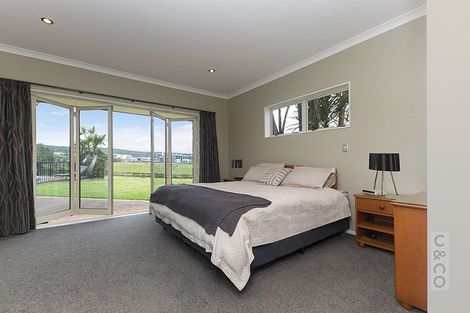 Photo of property in 17 Deacon Road, Riverhead, Kumeu, 0892