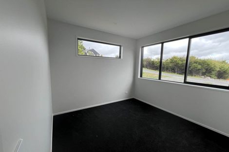 Photo of property in 250 Hillcrest Road, Wainui, 0931