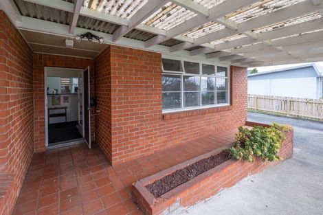 Photo of property in 379 Broadway, Stratford, 4332