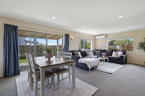 Photo of property in 34 Aitkenhead Court, Parakai, 0830