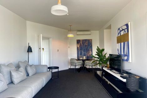 Photo of property in 10 Dyers Pass Road, Cashmere, Christchurch, 8022