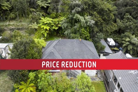 Photo of property in 18 Jocelyn Crescent, Pinehaven, Upper Hutt, 5019