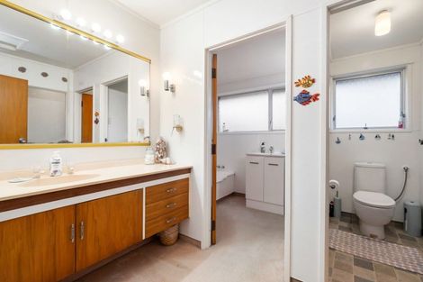 Photo of property in 18 Kokich Crescent, Onerahi, Whangarei, 0110