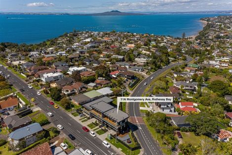 Photo of property in 11a Montgomery Avenue, Rothesay Bay, Auckland, 0630