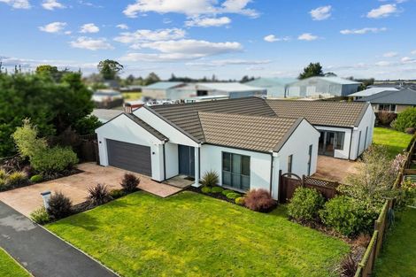 Photo of property in 28 Mclaughlins Road, Darfield, 7510