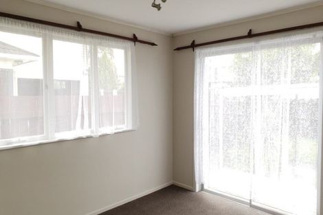 Photo of property in 19 Helena Street, Massey, Auckland, 0614