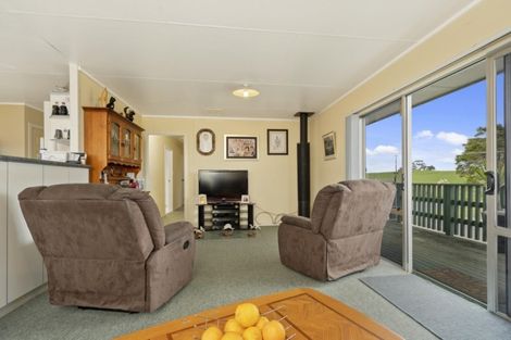 Photo of property in 2 Ngaparaoa Drive, Maketu, 3189