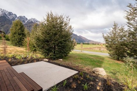 Photo of property in 13 Soudley Court, Jacks Point, Queenstown, 9371