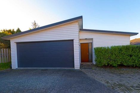 Photo of property in 8a Elcoat Avenue, Henderson, Auckland, 0612