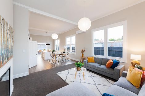 Photo of property in 10 Stewart Street, Marton, 4710