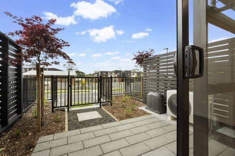 Photo of property in 53 Jabuka Street, Glen Eden, Auckland, 0602