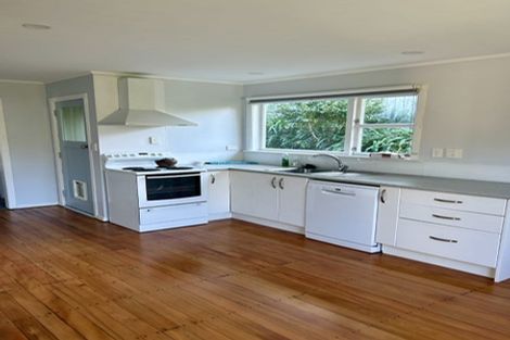 Photo of property in 105 Churchill Drive, Crofton Downs, Wellington, 6035