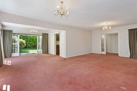 Photo of property in 10 Dunrobin Place, Avonhead, Christchurch, 8042