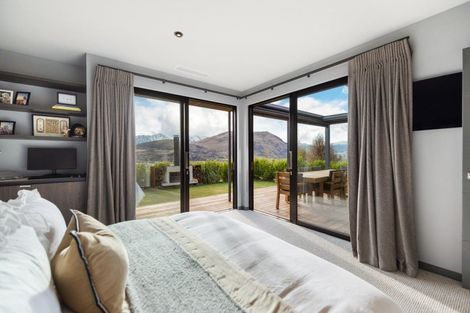Photo of property in 11b Double Cone Road, Jacks Point, Queenstown, 9371