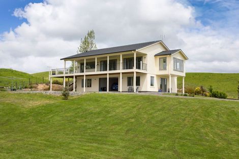 Photo of property in 47 Knight Road, Dannevirke, 4976
