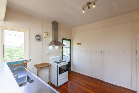 Photo of property in 4 Mckay Street, Paraparaumu Beach, Paraparaumu, 5032