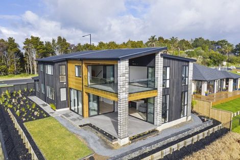 Photo of property in 98 Wainui Road, Silverdale, 0932