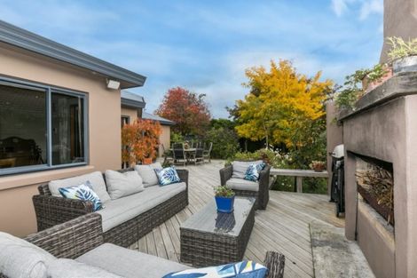 Photo of property in 14 Washington Place, Havelock North, 4130