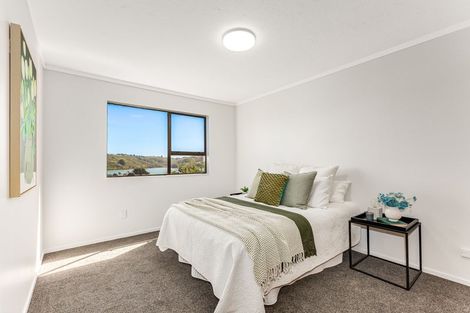 Photo of property in 19 Kinloch Place, Papakowhai, Porirua, 5024