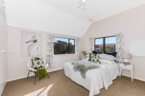 Photo of property in 1/17u Randwick Crescent, Moera, Lower Hutt, 5010