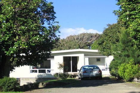 Photo of property in 24 Percival Road, Paraparaumu Beach, Paraparaumu, 5032