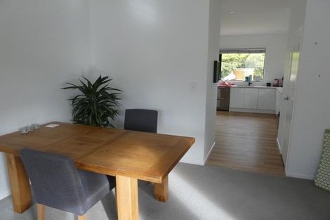 Photo of property in 4f Regent Street, Newtown, Wellington, 6021