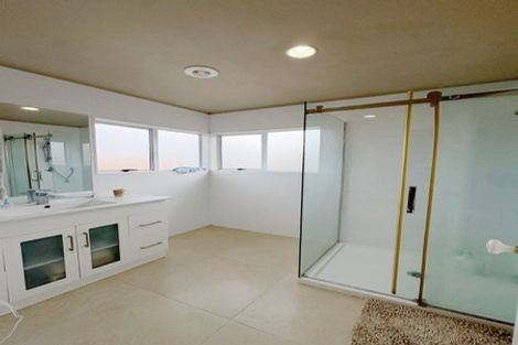 Photo of property in 1/6 Delamare Court, Sunnynook, Auckland, 0632