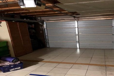 Photo of property in 1/147 Ocean View Road, Hillcrest, Auckland, 0627