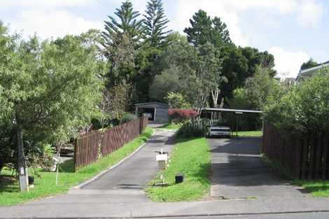 Photo of property in 21 Kemp Road, Massey, Auckland, 0614