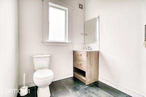 Photo of property in 3199 Great North Road, New Lynn, Auckland, 0600