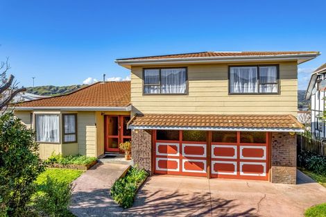 Photo of property in 8 Tregony Place, Camborne, Porirua, 5026