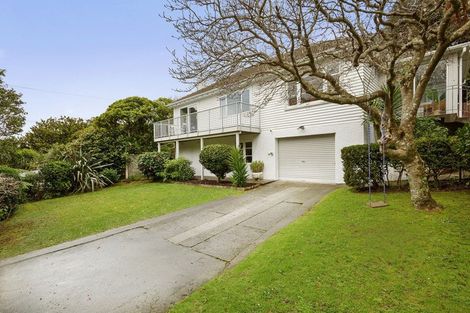 Photo of property in 15 Ngatitoa Street, Tawa, Wellington, 5028