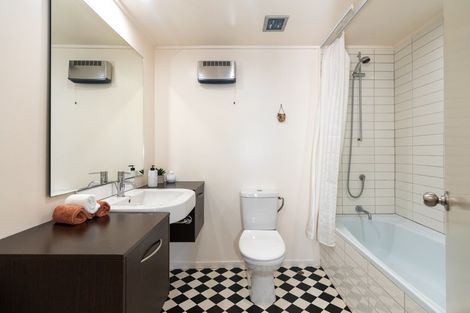 Photo of property in Highwic, 32u3 Hobson Street, Thorndon, Wellington, 6011