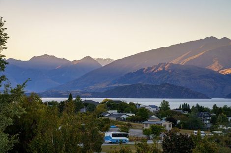 Photo of property in 86 Kings Drive, Wanaka, 9305