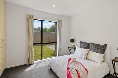 Photo of property in 12 Thoresby Mews, Avonhead, Christchurch, 8042