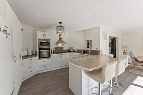 Photo of property in 2 Betty Watt Grove, Riverstone Terraces, Upper Hutt, 5018