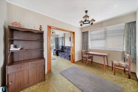 Photo of property in 70 Walworth Avenue, Pakuranga Heights, Auckland, 2010