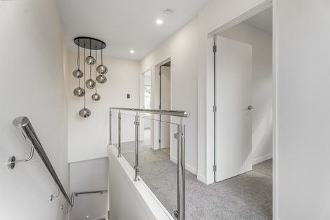 Photo of property in 98e Royal Road, Massey, Auckland, 0614